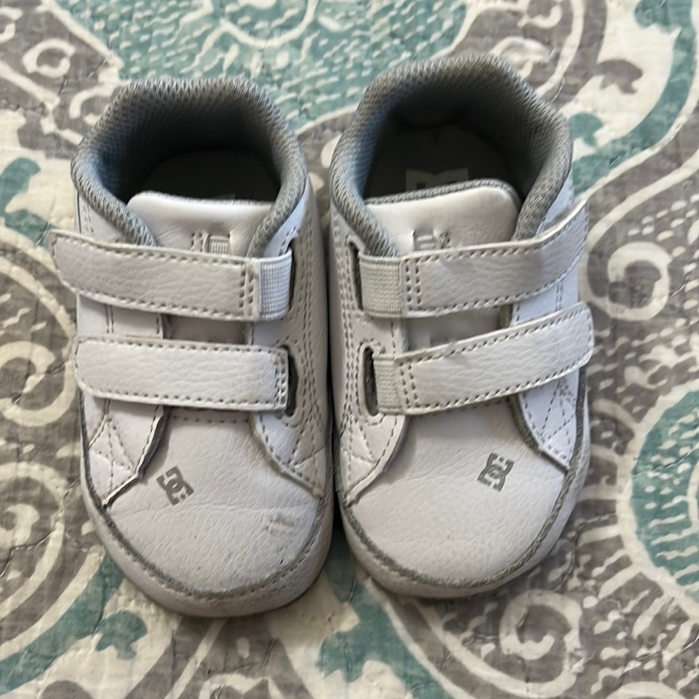 Baby DC shoes size 4